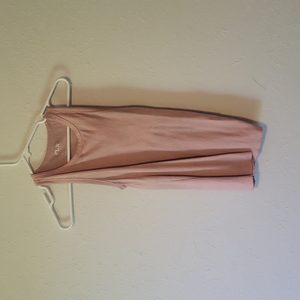 Baby pink tanktop